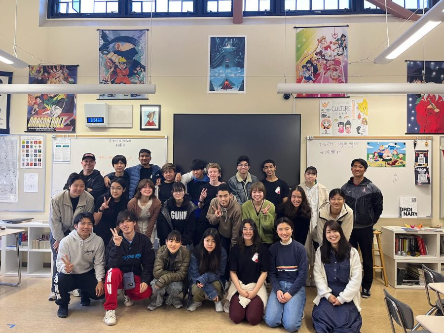 Gunn students pose with exchange students from Japan